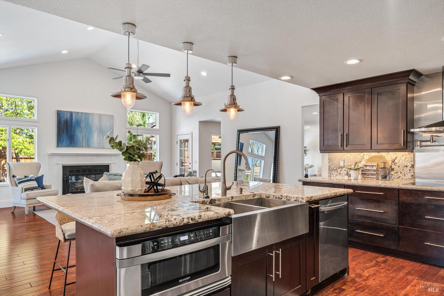 10014 Herb Road Windsor, CA 95492 - Photo 7 of 56