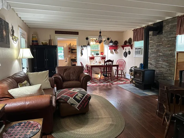 $445,000 | 1064 Cathcart Road, Dowelltown, TN 37059