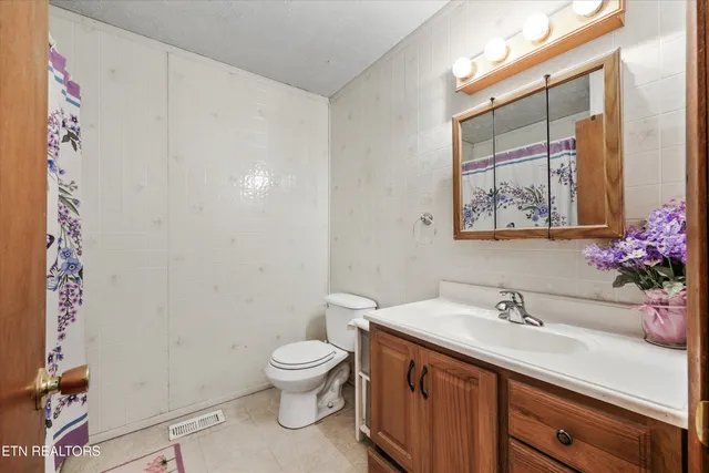 $315,000 | 2646 May Avenue, Maryville, TN 37804