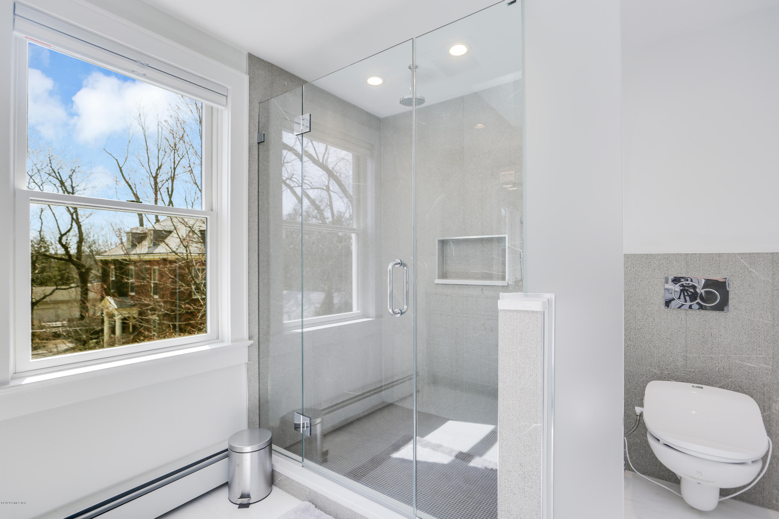 5 Bolling Place Greenwich, CT 06830 - Photo 17 of 24 021