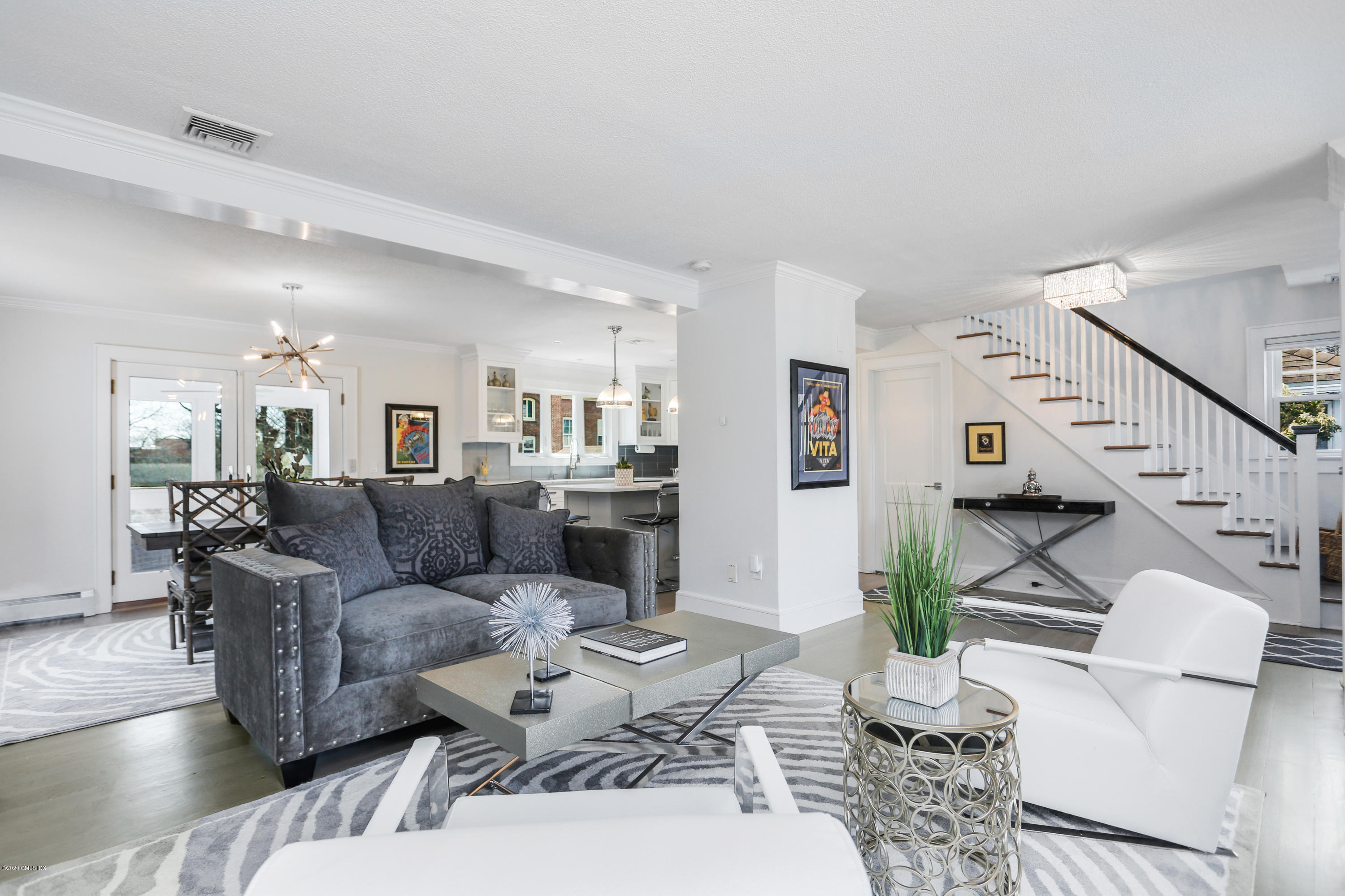 5 Bolling Place Greenwich, CT 06830 - Photo 4 of 24 004