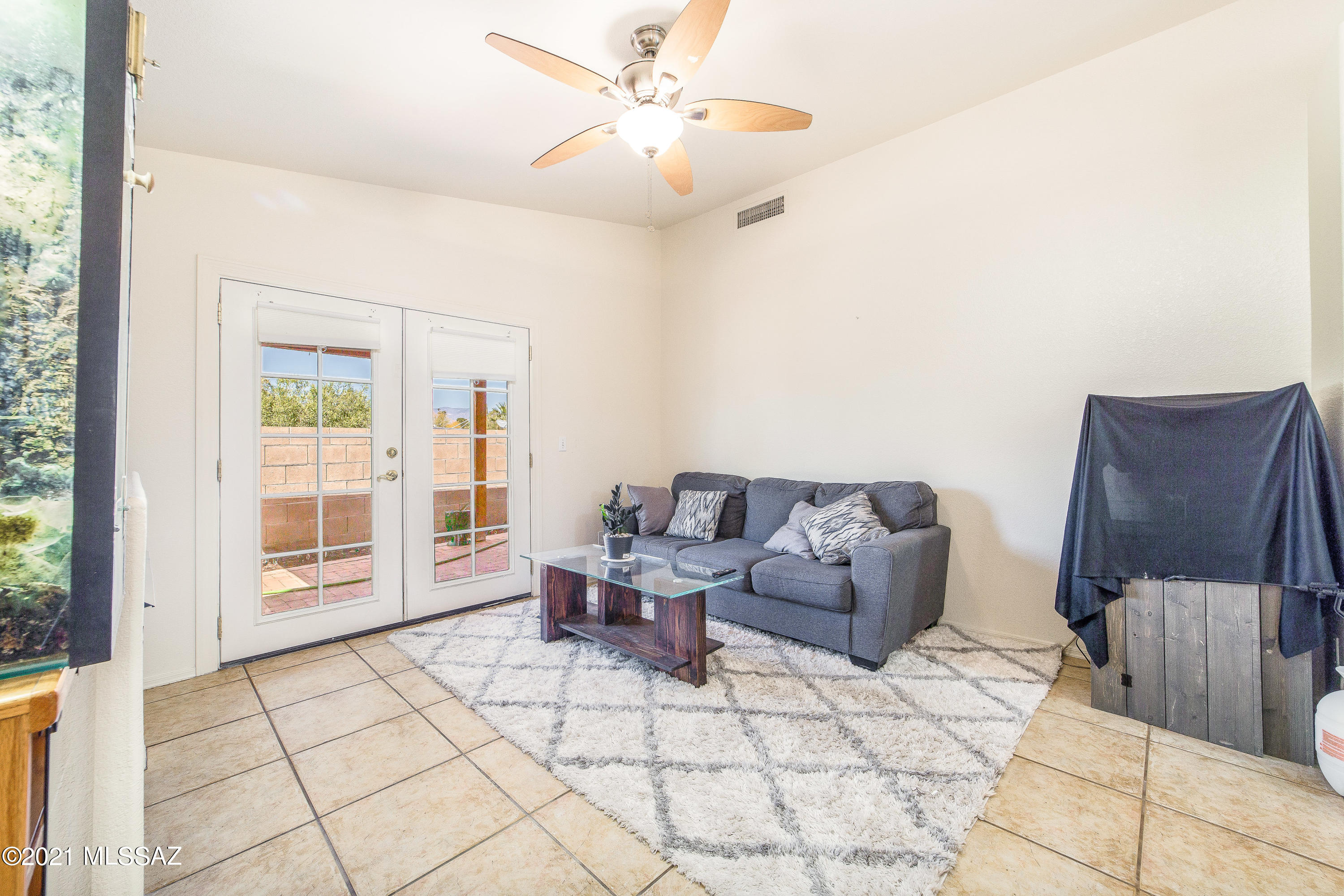 7325 East Cross Ridge Place Tucson, AZ 85710 - Photo 5 of 19