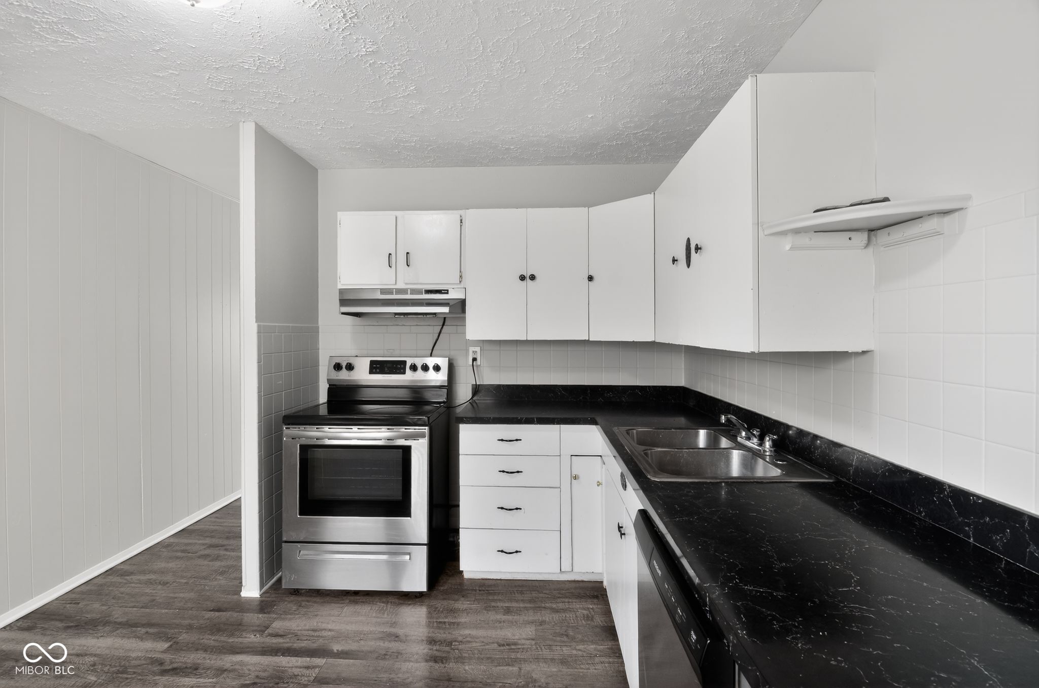 2337 Sickle Road Indianapolis, IN 46219 - Photo 10 of 31 Gallery Image 10