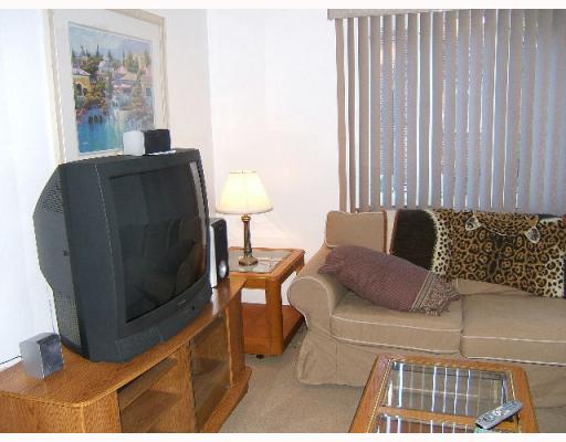3214 Mt Troy Road Pittsburgh, PA 15212 - Photo 8 of 14 Living Room.