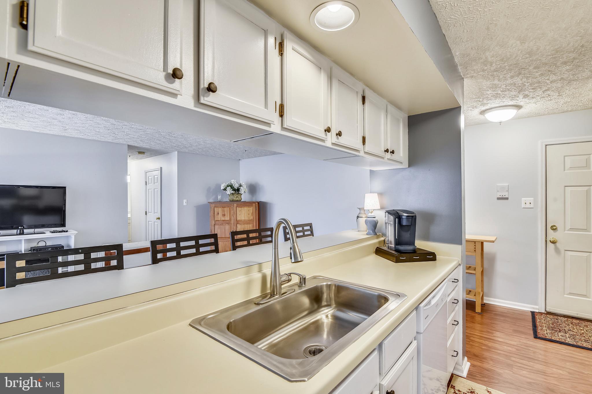 733 Deering Road, Unit 6G Pasadena, MD 21122 - Photo 13 of 37 Kitchen