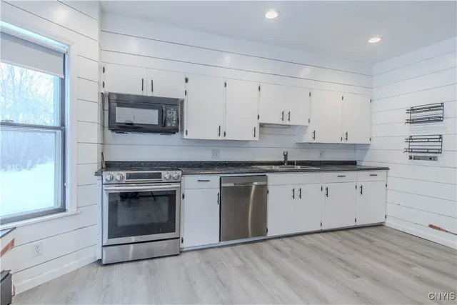 $199,900 | 211 West Lynde Street, Watertown, NY 13601