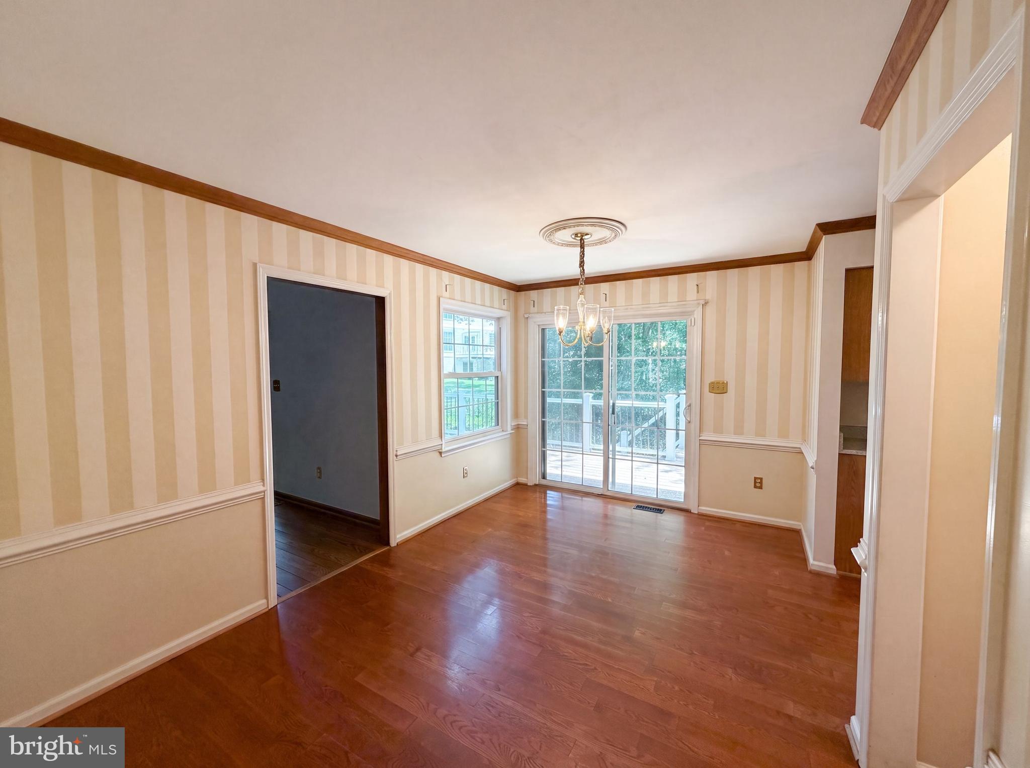 4819 Powell Road Fairfax, VA 22032 - Photo 9 of 63