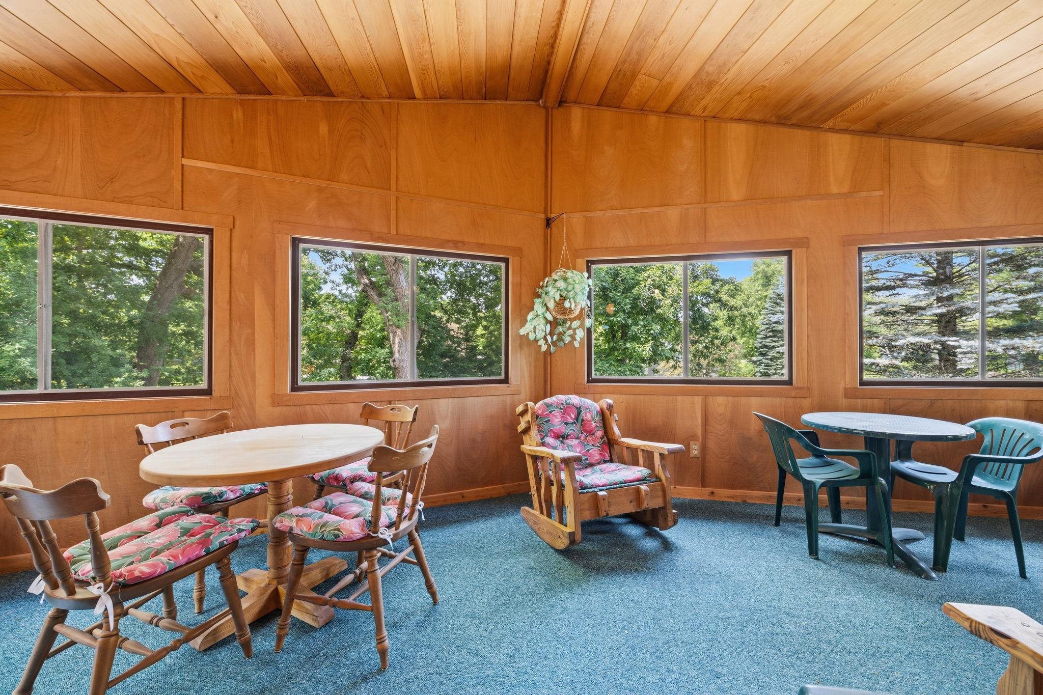 10512 North Kidder Road Edgerton, WI 53534 - Photo 11 of 54