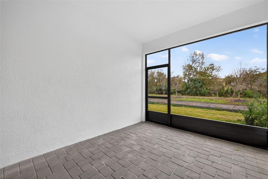 3352 Timber Xing Avenue Brandon, FL 33511 - Photo 29 of 35 a view of a large window with lake view