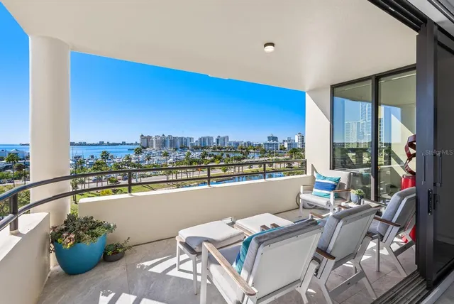 $1,550,000 | 1255 North Gulfstream Avenue, Unit 607, Sarasota, FL 34236