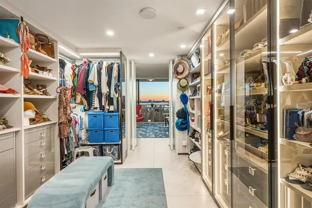 $1,550,000 | 1255 North Gulfstream Avenue, Unit 607, Sarasota, FL 34236