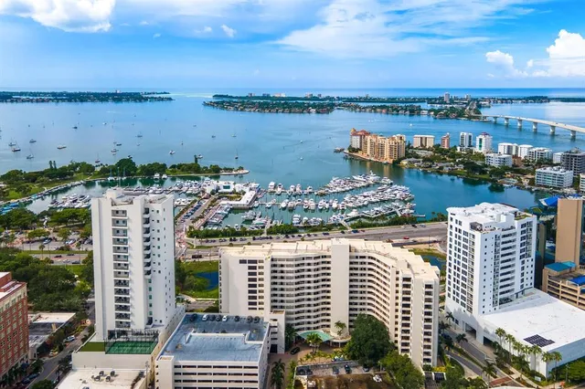 $1,550,000 | 1255 North Gulfstream Avenue, Unit 607, Sarasota, FL 34236