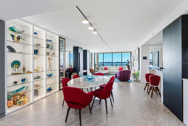 $1,550,000 | 1255 North Gulfstream Avenue, Unit 607, Sarasota, FL 34236