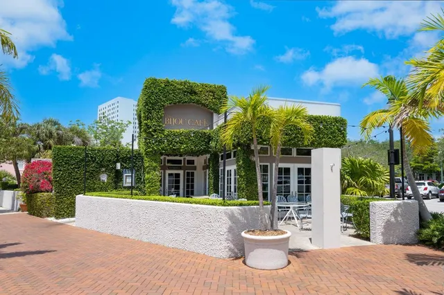 $1,550,000 | 1255 North Gulfstream Avenue, Unit 607, Sarasota, FL 34236