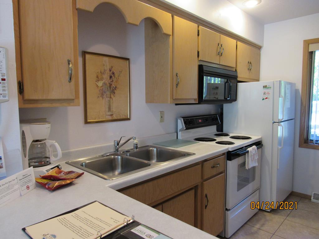3908 County F, Unit B4 Fish Creek, WI 54212 - Photo 12 of 30