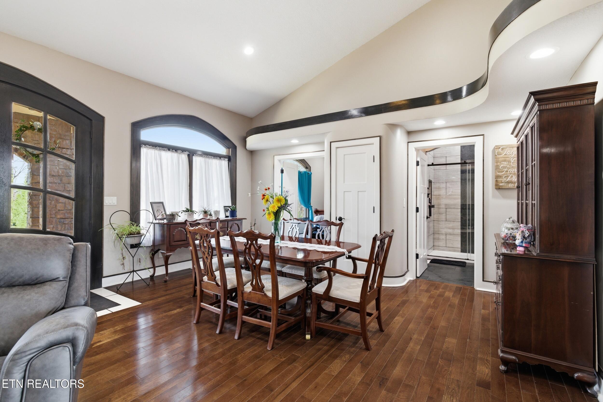 301 Inagehi Lane Loudon, TN 37774 - Photo 20 of 59 301_inaghei_ln_0059