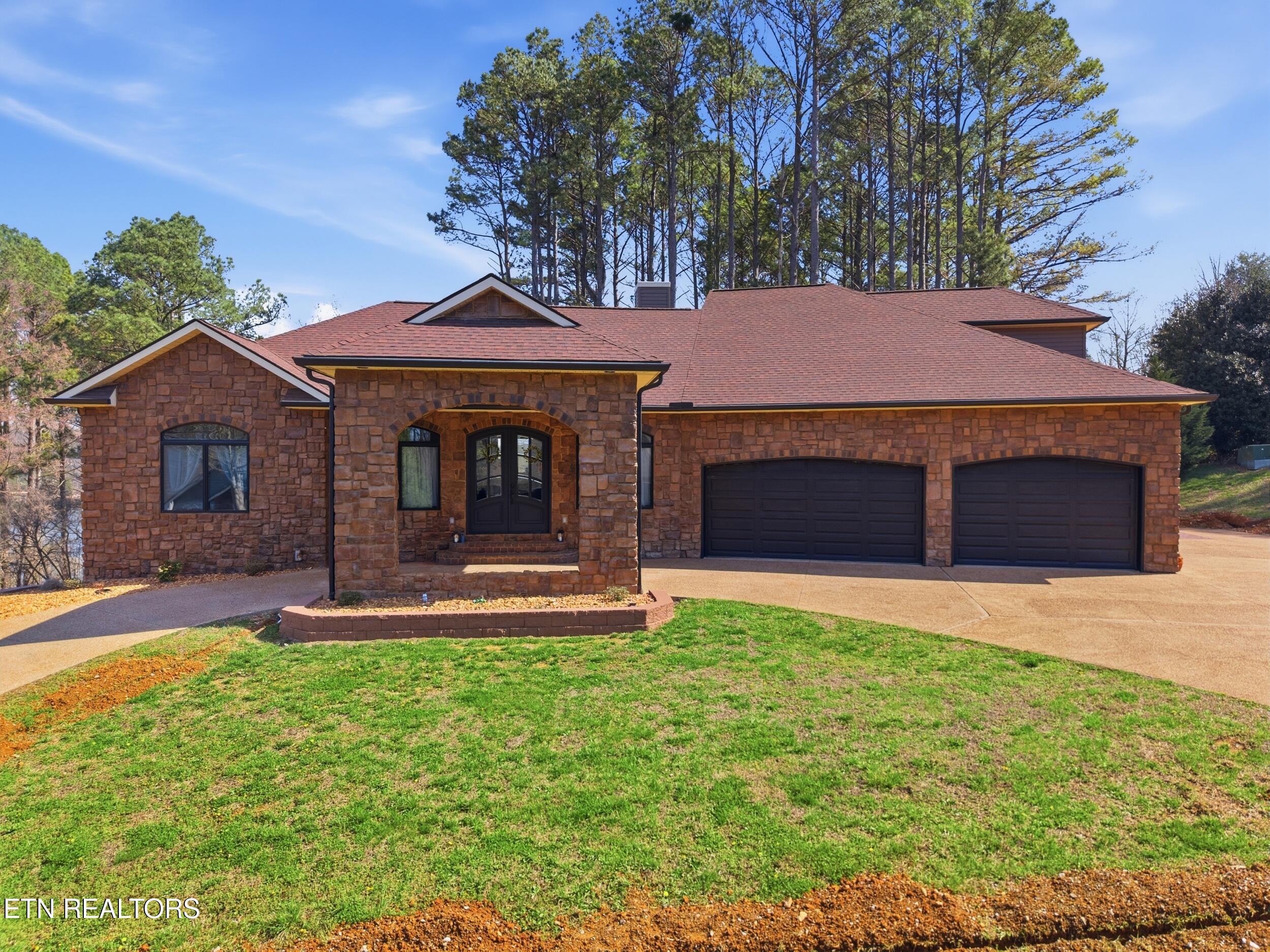 301 Inagehi Lane Loudon, TN 37774 - Photo 2 of 59 301_inaghei_ln_0005