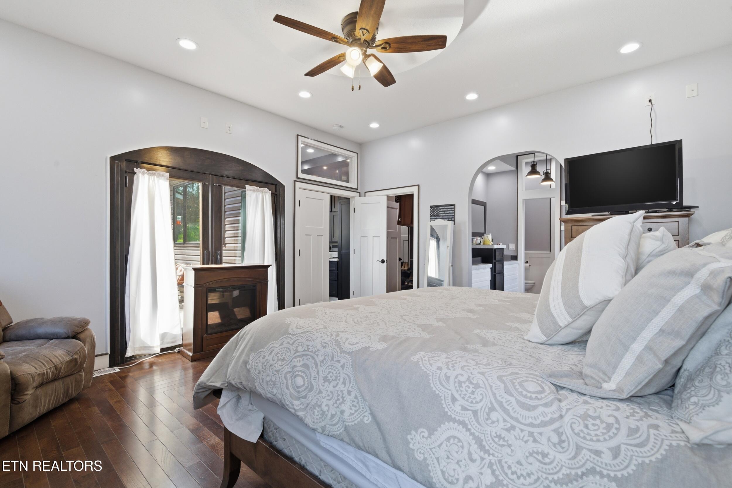 301 Inagehi Lane Loudon, TN 37774 - Photo 27 of 59 301_inaghei_ln_0080