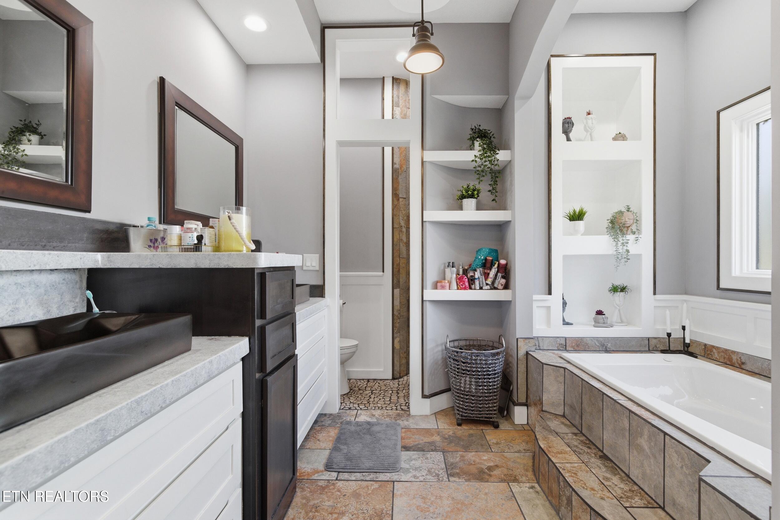 301 Inagehi Lane Loudon, TN 37774 - Photo 28 of 59 301_inaghei_ln_0083