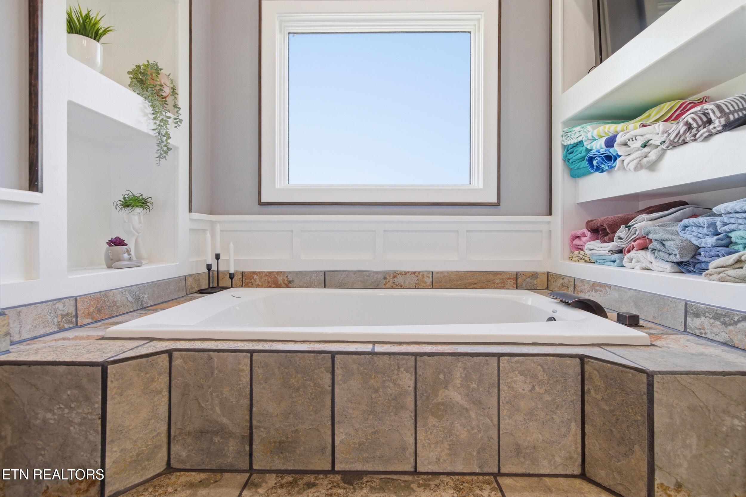 301 Inagehi Lane Loudon, TN 37774 - Photo 29 of 59 301_inaghei_ln_0086