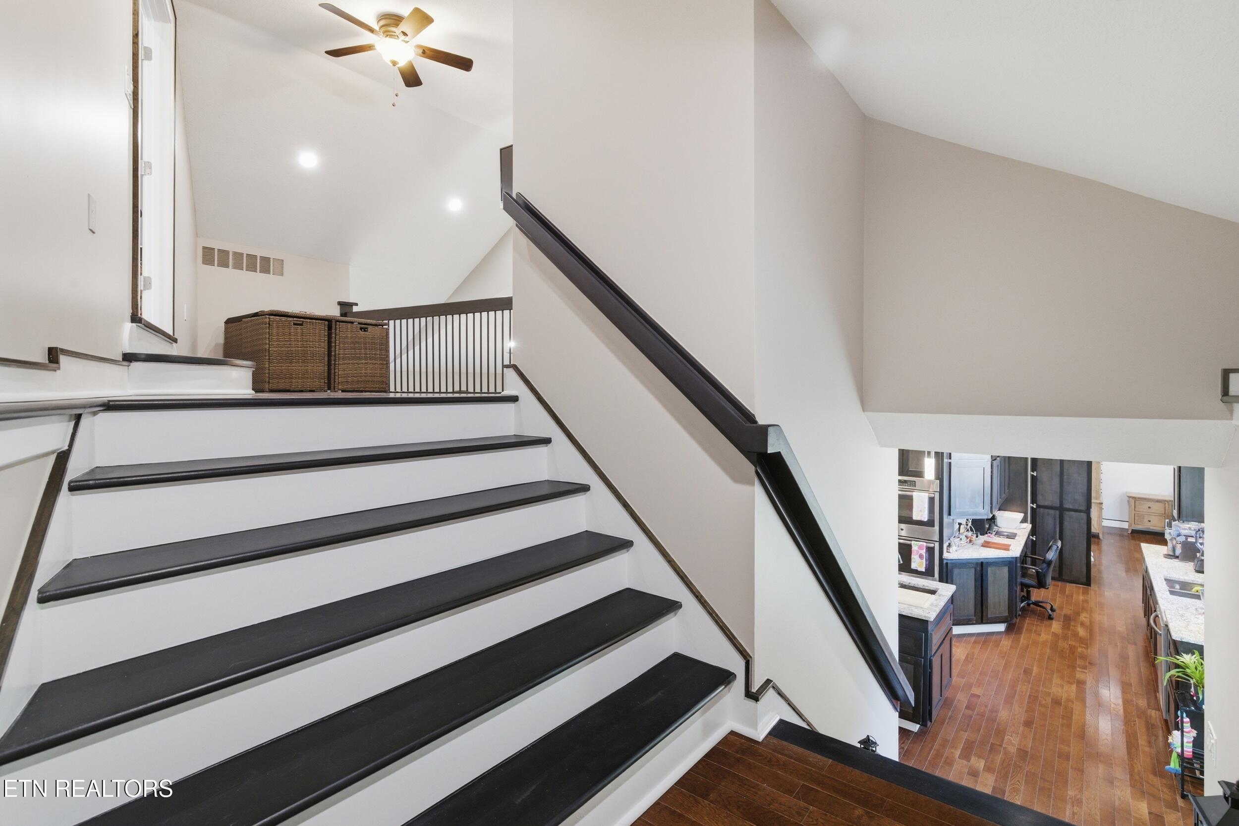 301 Inagehi Lane Loudon, TN 37774 - Photo 39 of 59 301_inaghei_ln_0116