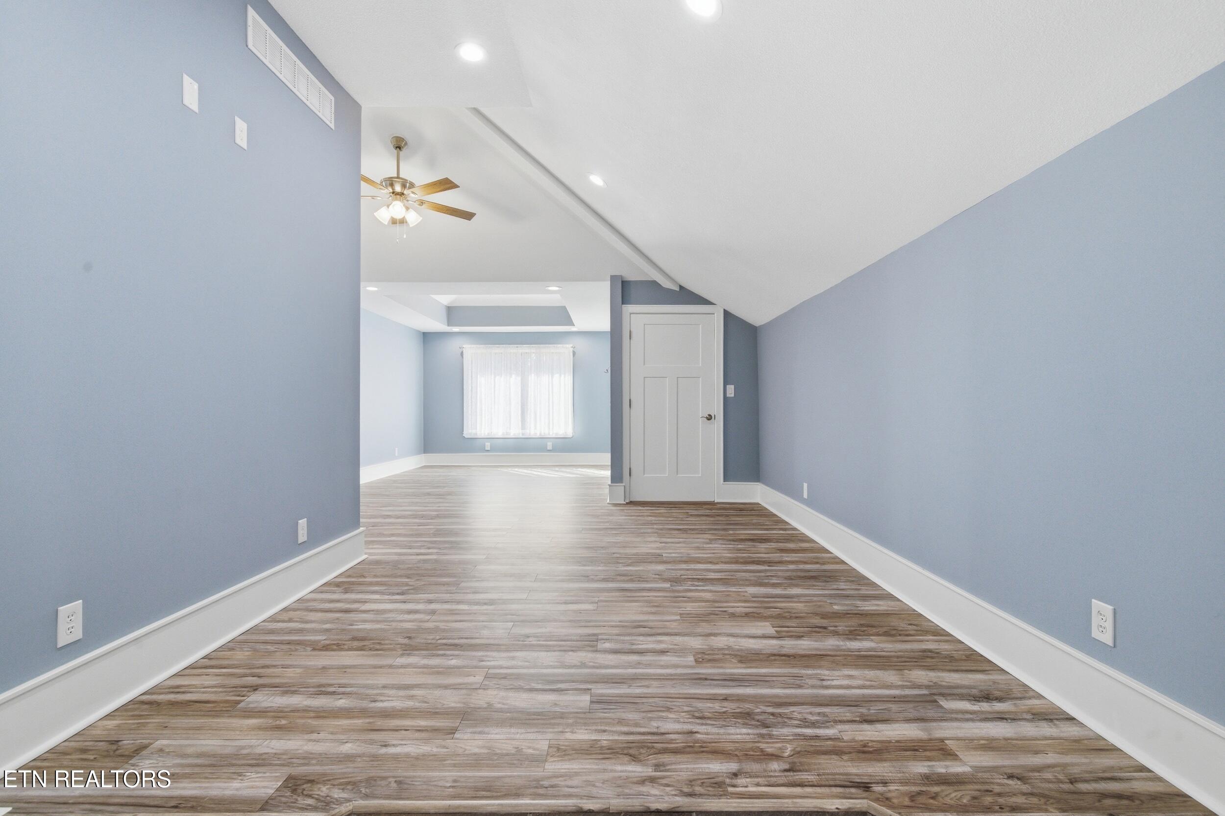 301 Inagehi Lane Loudon, TN 37774 - Photo 41 of 59 301_inaghei_ln_0122