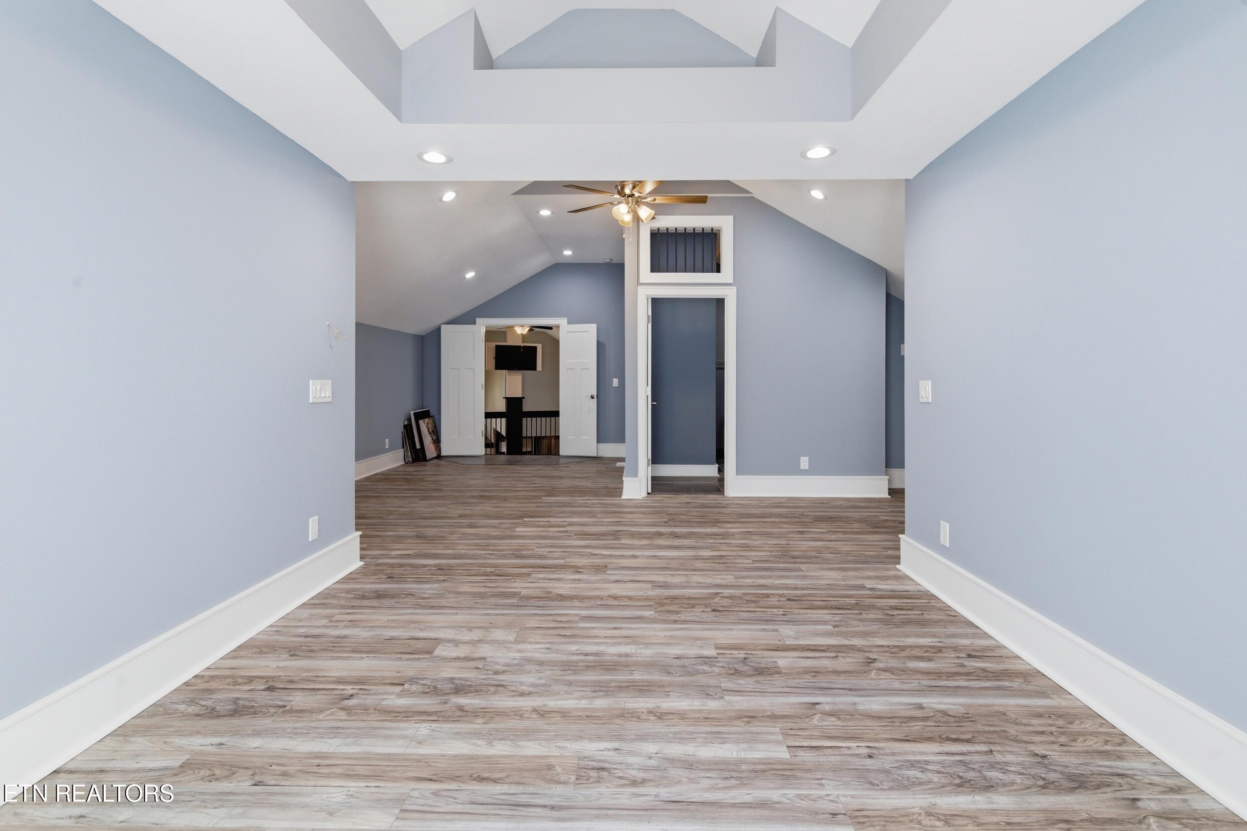 301 Inagehi Lane Loudon, TN 37774 - Photo 43 of 59 301_inaghei_ln_0128