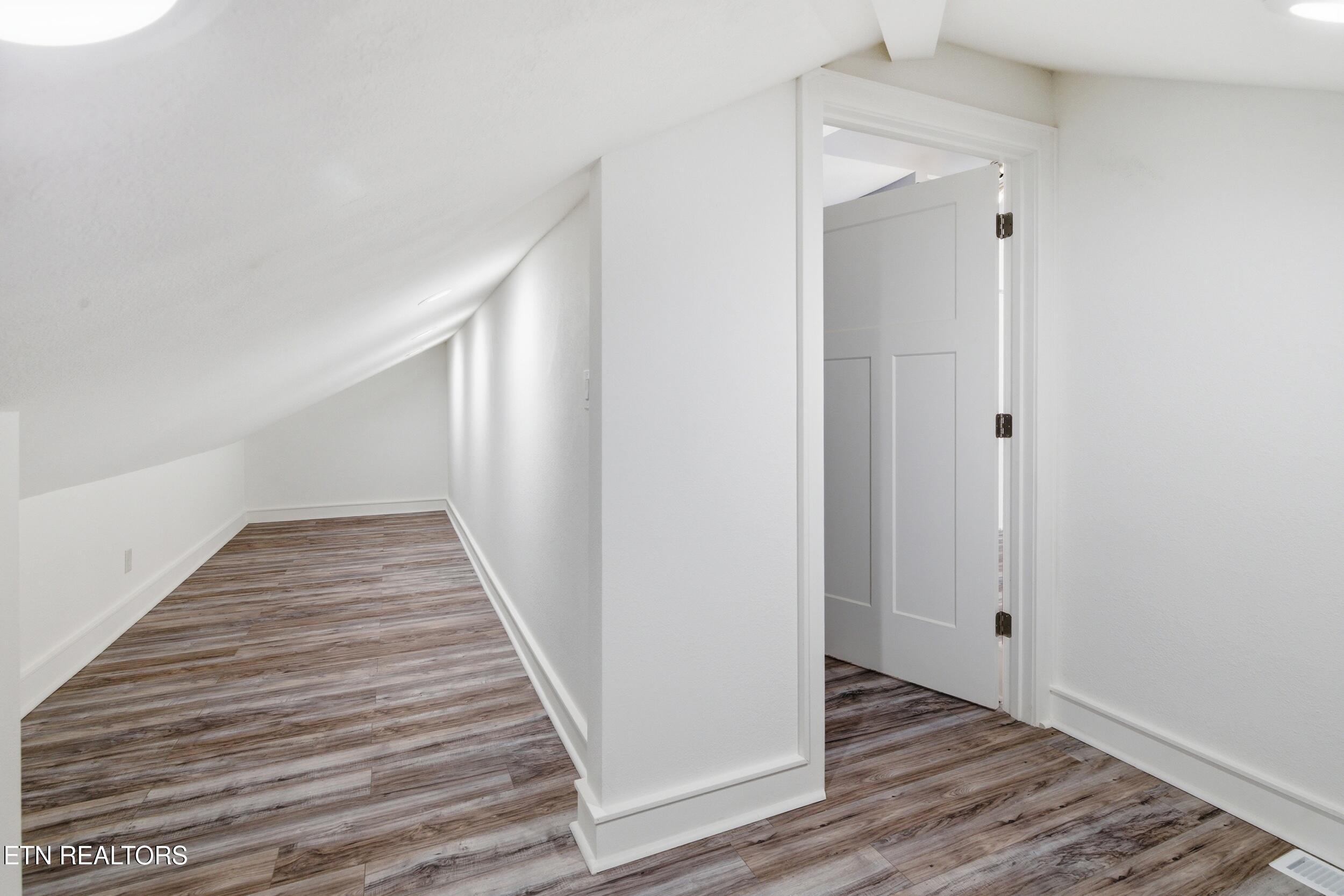 301 Inagehi Lane Loudon, TN 37774 - Photo 44 of 59 301_inaghei_ln_0131