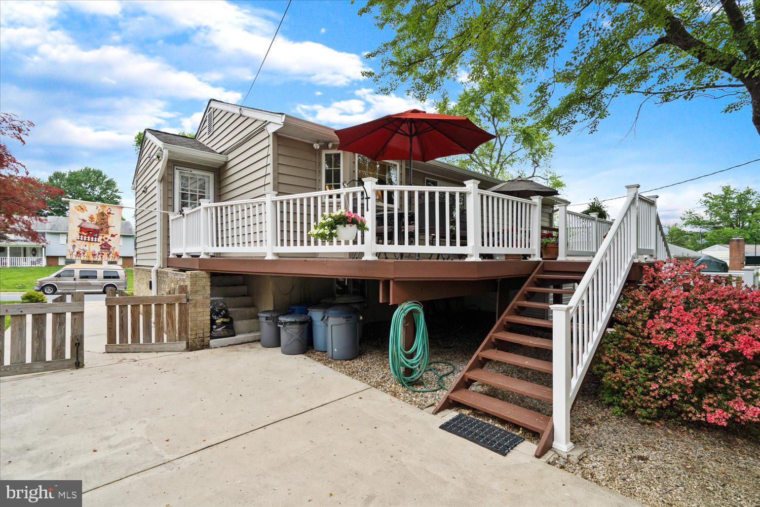 806 Suburbian Road Reisterstown, MD 21136 - Photo 41 of 41 Side View of Upper Deck