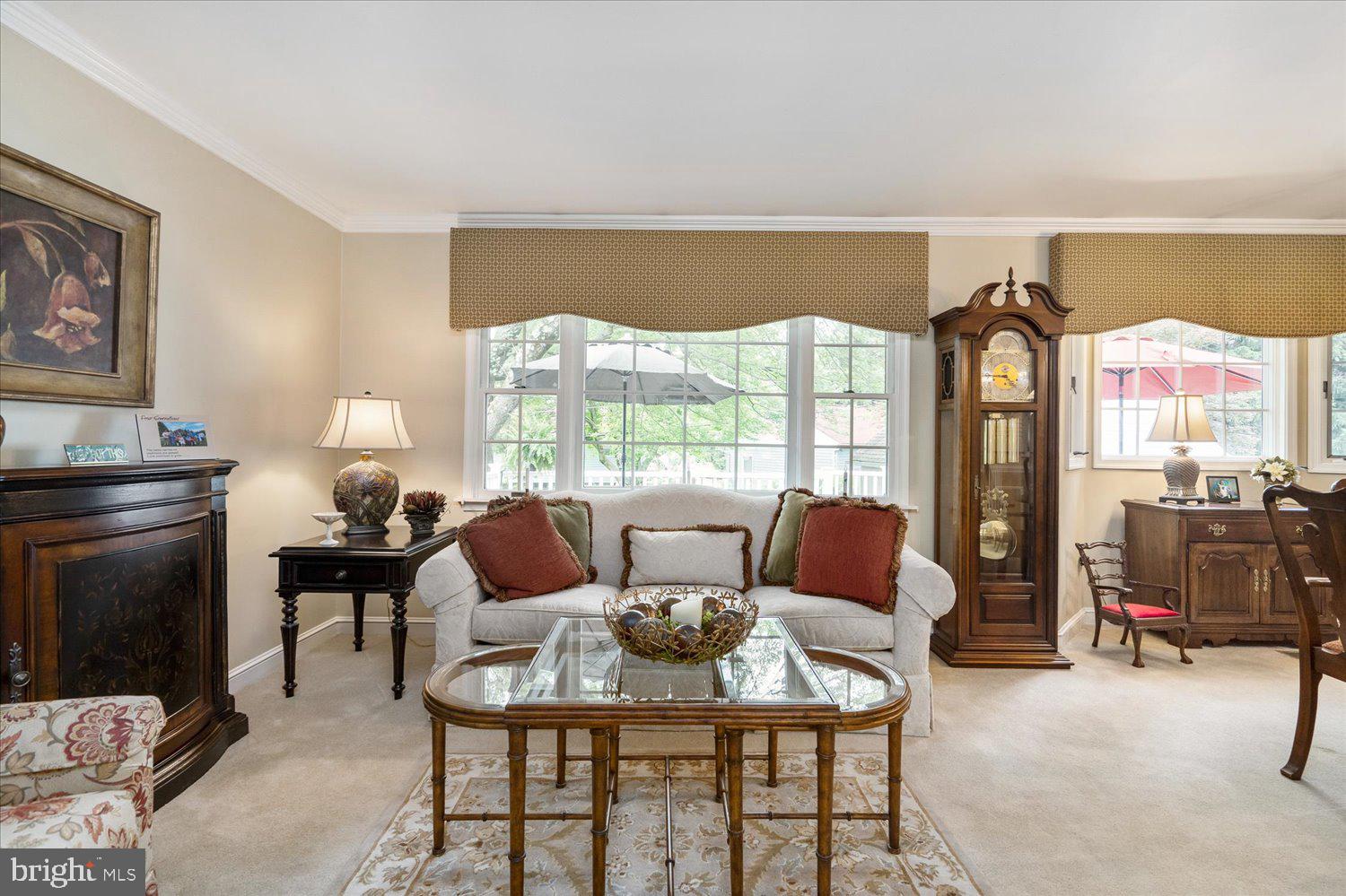 806 Suburbian Road Reisterstown, MD 21136 - Photo 6 of 41 Expansive Family Room on Upper Level