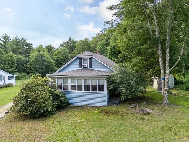 $279,000 | 38 Strafford Road, Rochester, NH 03867