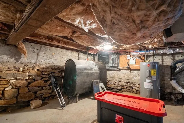 $279,000 | 38 Strafford Road, Rochester, NH 03867