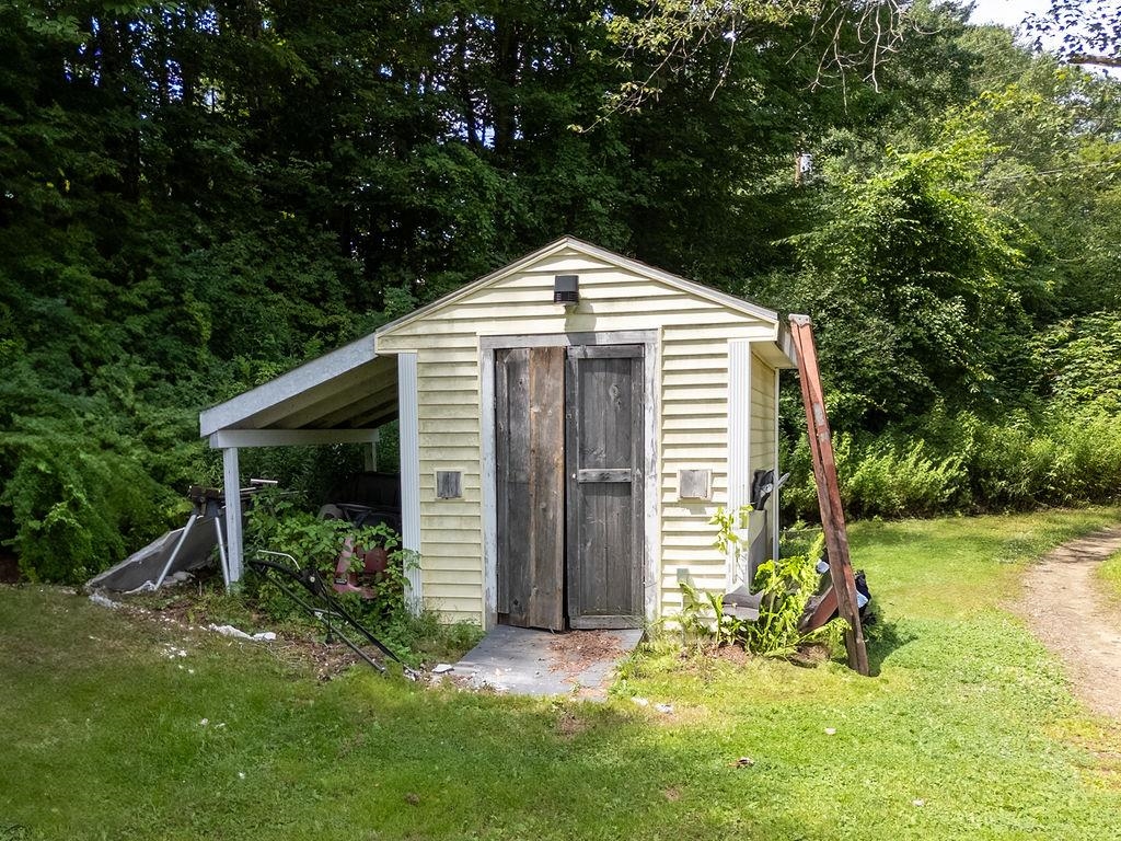 38 Strafford Road Rochester, NH 03867 - Photo 31 of 37