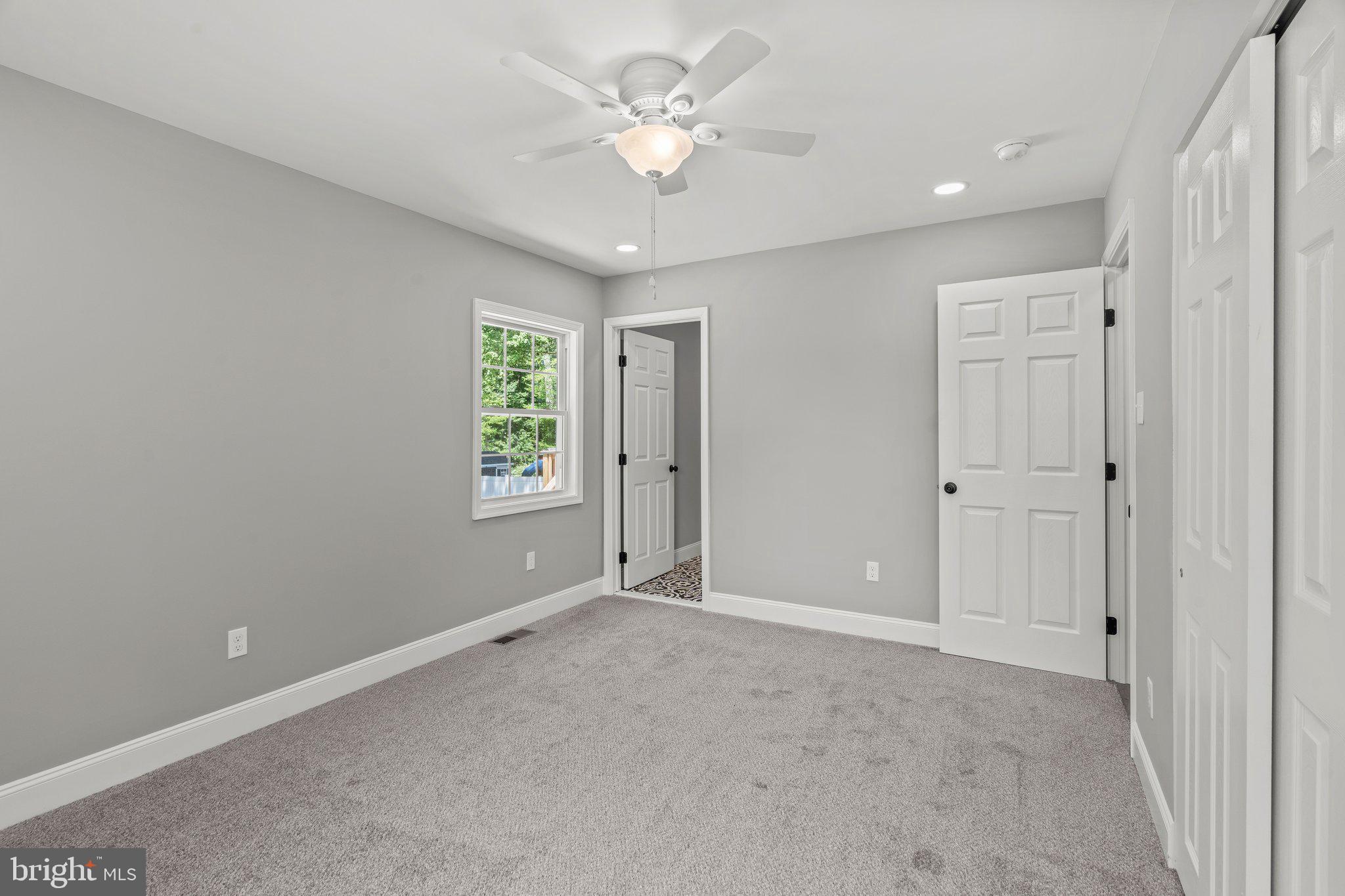 102 Golfview Drive Sewell, NJ 08080 - Photo 19 of 37