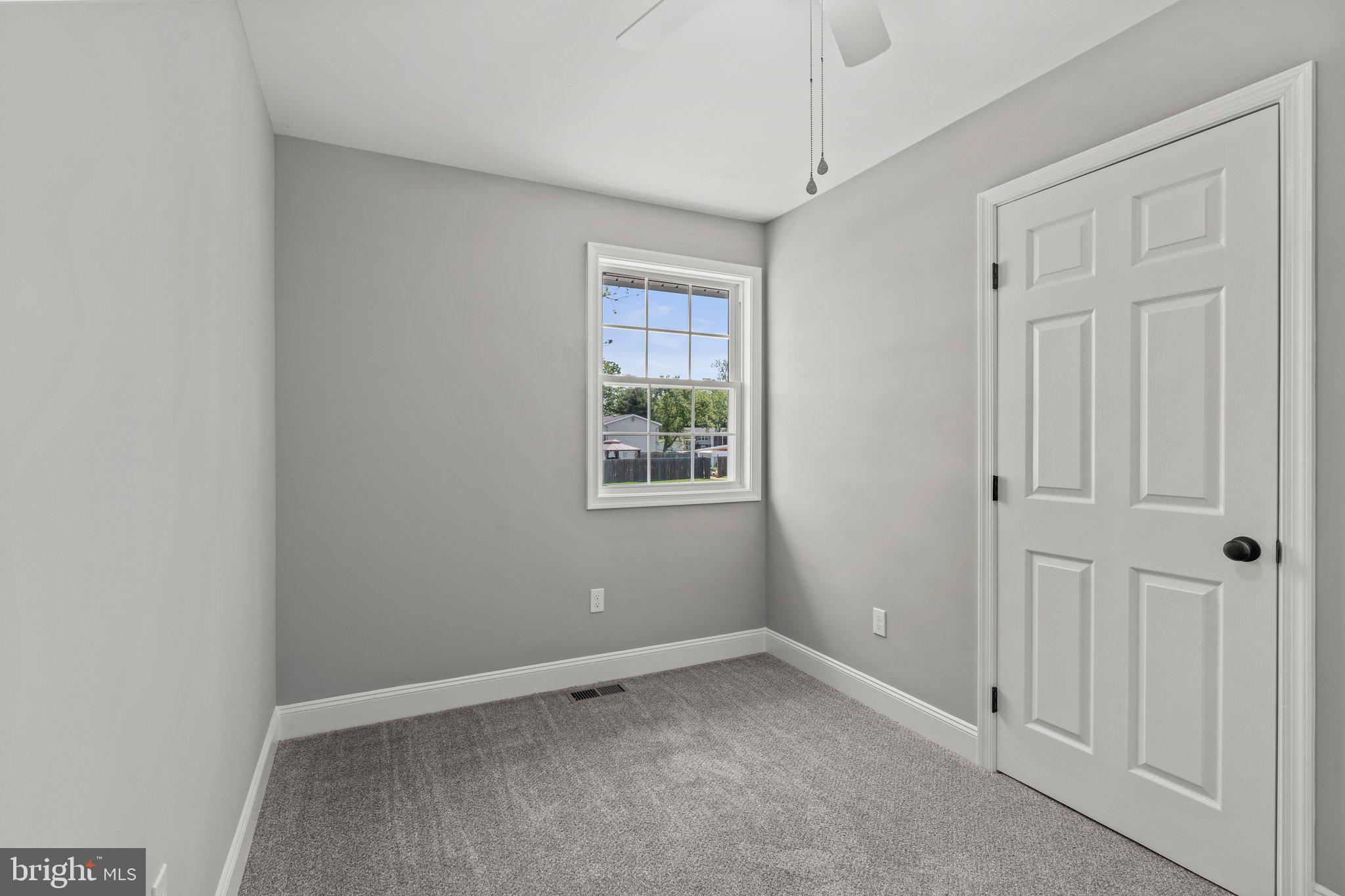 102 Golfview Drive Sewell, NJ 08080 - Photo 25 of 37