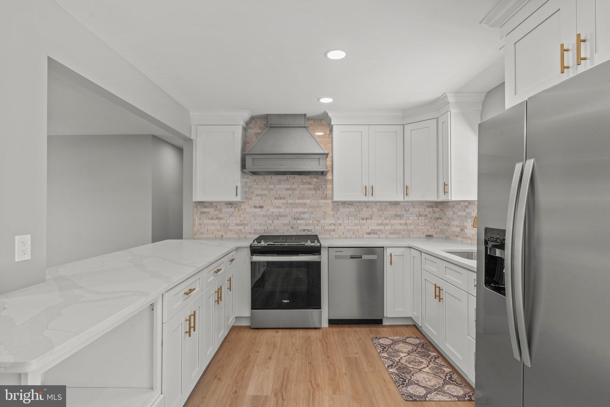 102 Golfview Drive Sewell, NJ 08080 - Photo 10 of 37