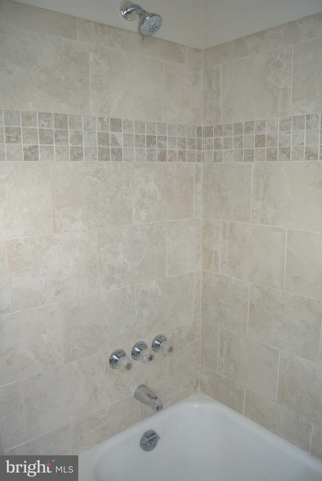 1176 Newfield Road Baltimore, MD 21207 - Photo 12 of 25 Bath