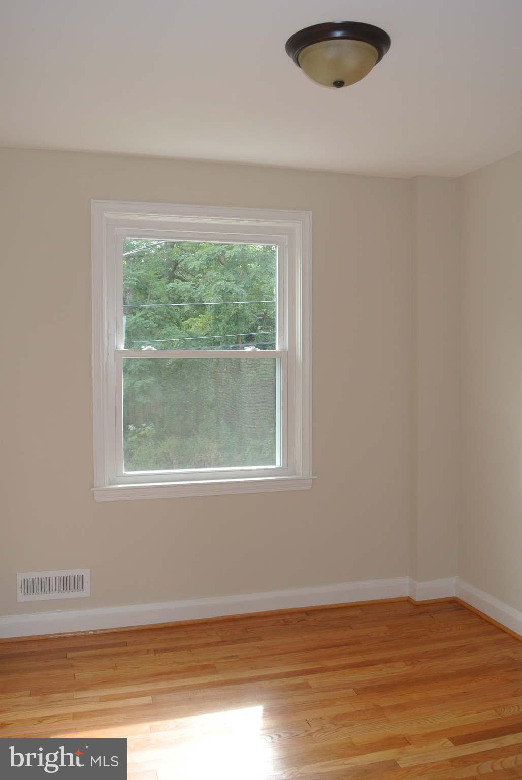 1176 Newfield Road Baltimore, MD 21207 - Photo 17 of 25 Bedroom 3