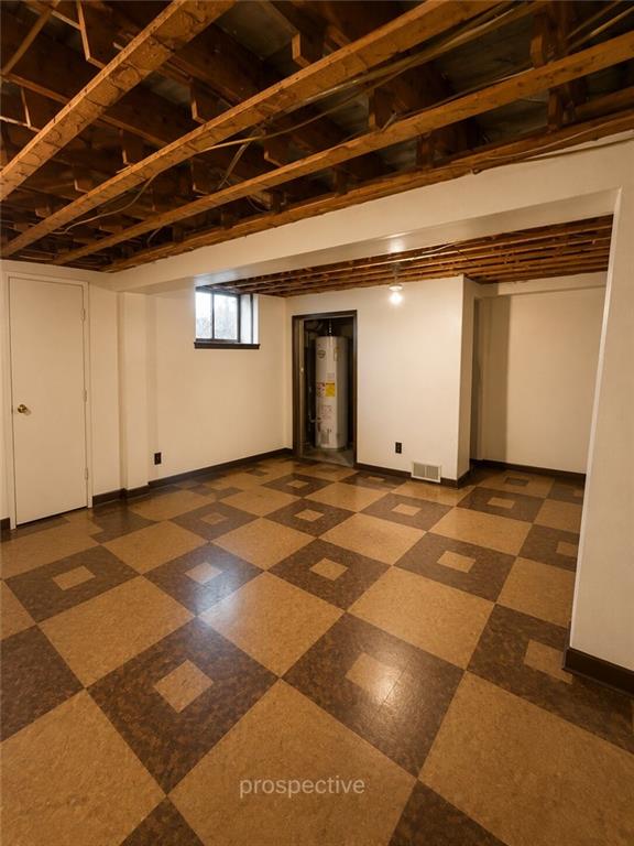 1833 Greentree Road Pittsburgh, PA 15220 - Photo 36 of 48 Gallery Image 36