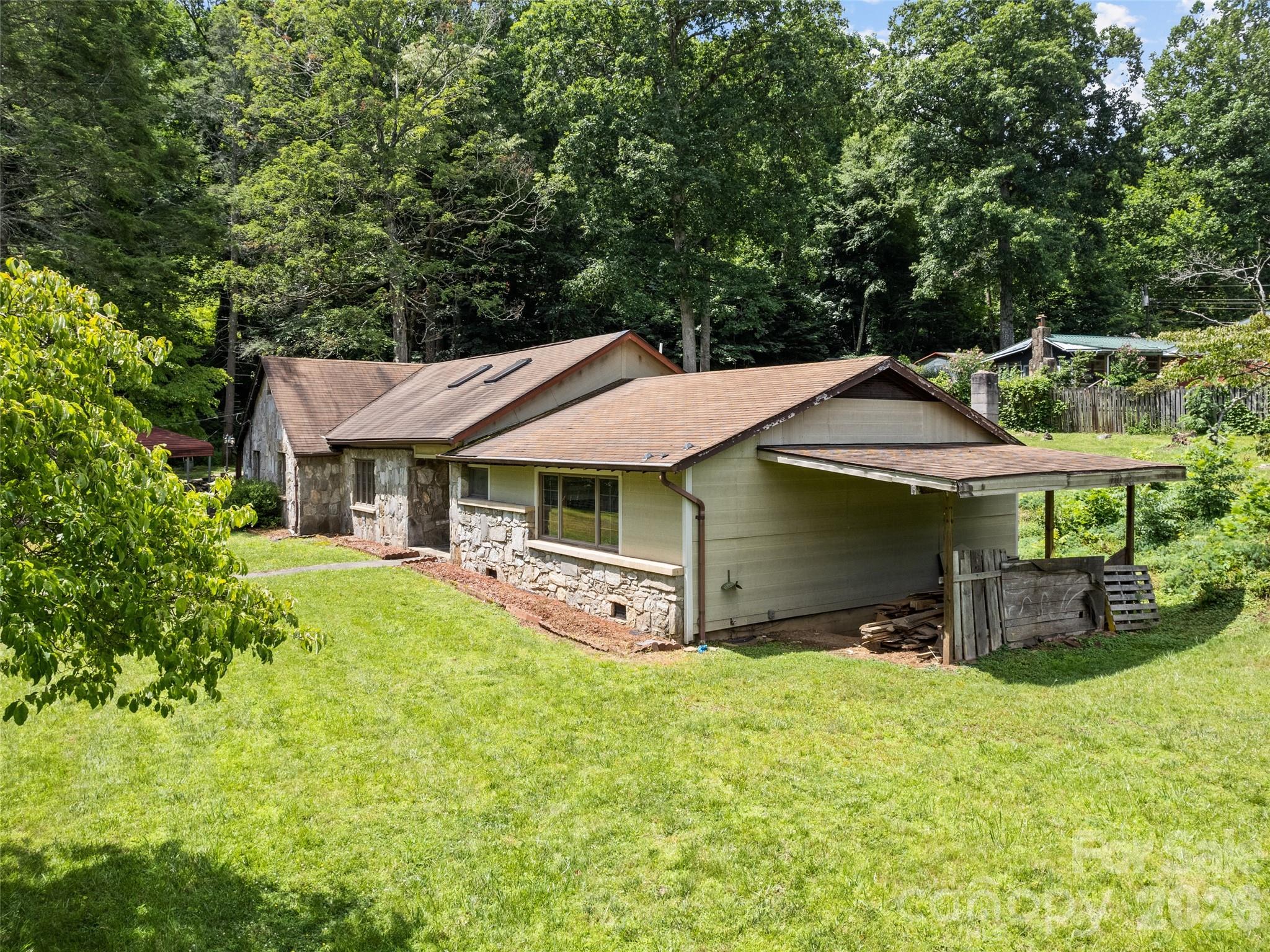 64 Turner Branch Road Maggie Valley, NC 28751 - Photo 5 of 36