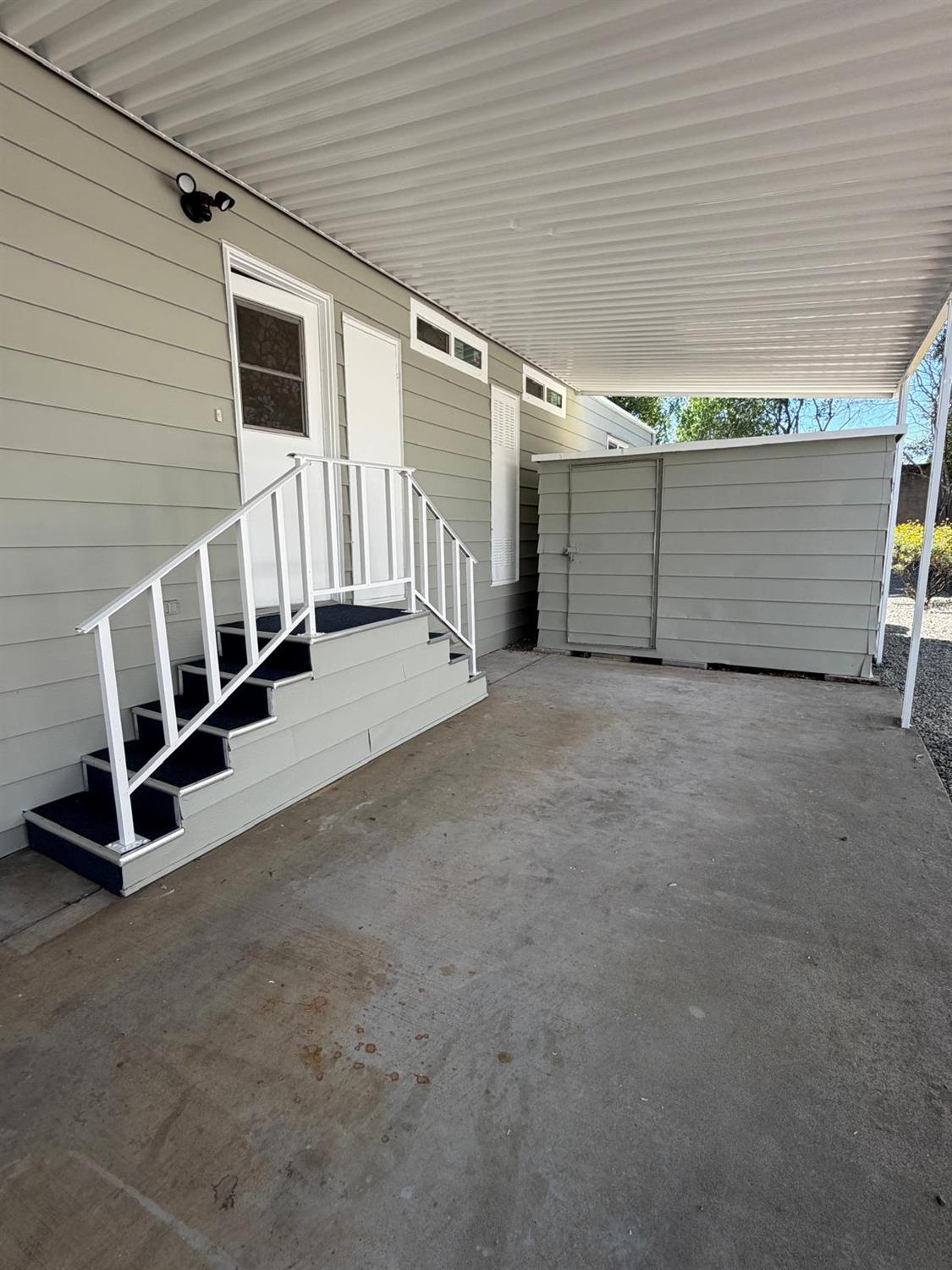 3 Rimma Way Roseville, CA 95661 - Photo 28 of 38 a view of a garage