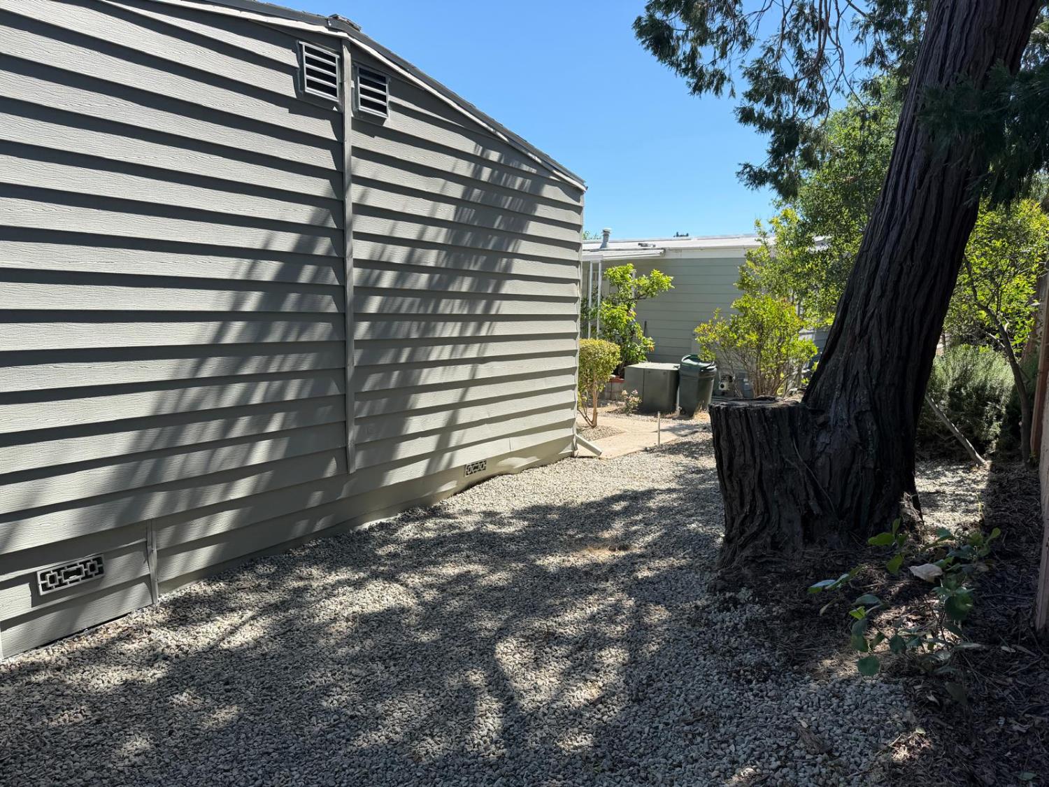 3 Rimma Way Roseville, CA 95661 - Photo 34 of 38 a view of a back yard of the house