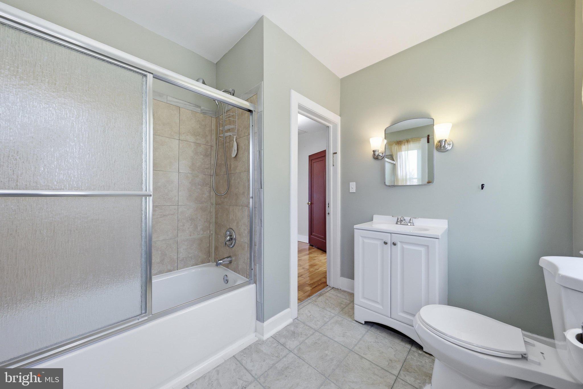 34 Harvard Road Hagerstown, MD 21742 - Photo 22 of 50 Hall Bathroom
