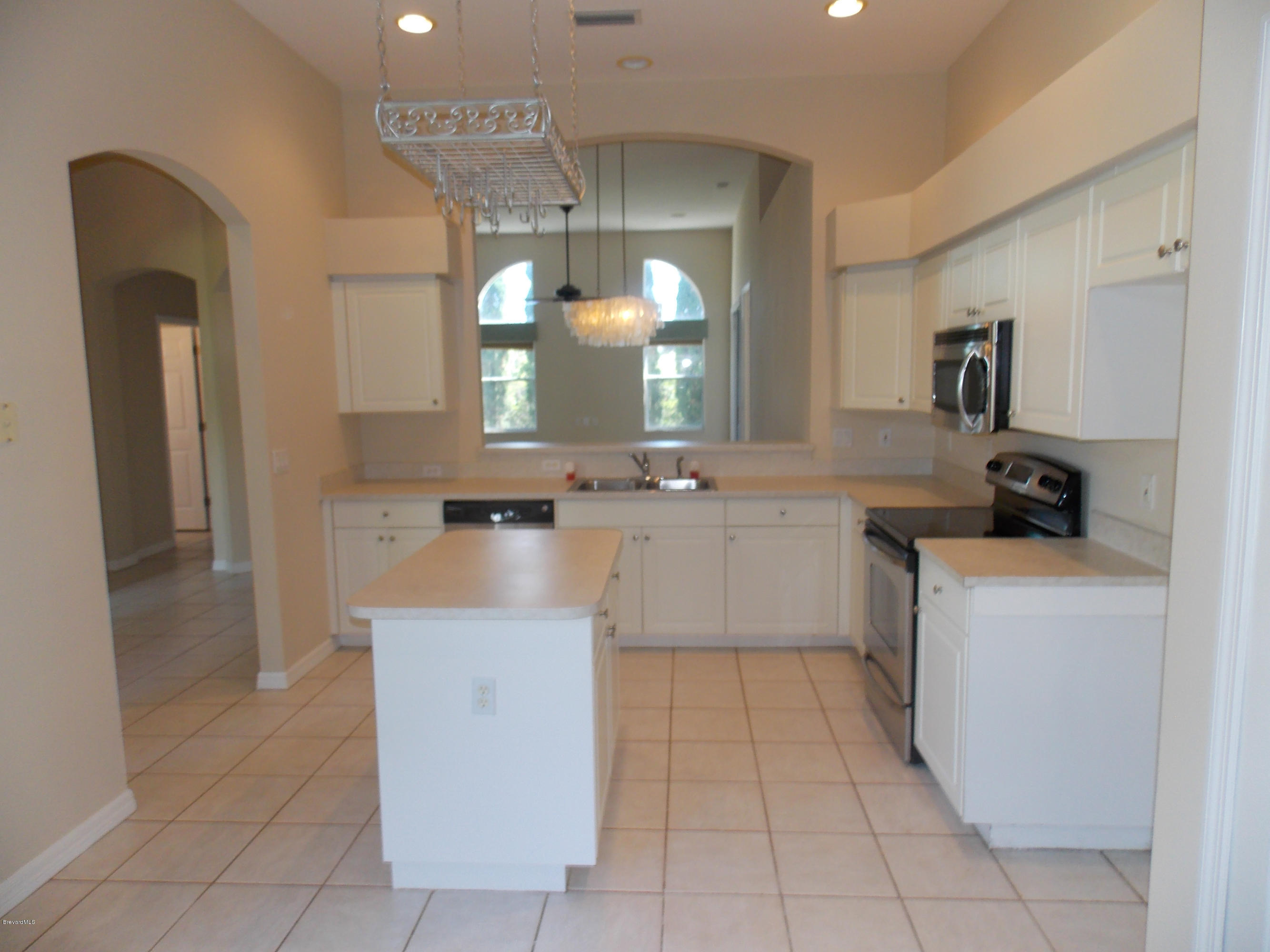 4411 Portage Trail Melbourne, FL 32940 - Photo 3 of 10 Kitchen