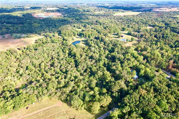 $90,000 | 8206 Eakin Grove Road, Benton, IL 62812