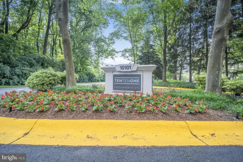 $399,990 | 10101 Grosvenor Place, Unit 2015, Rockville, MD 20852