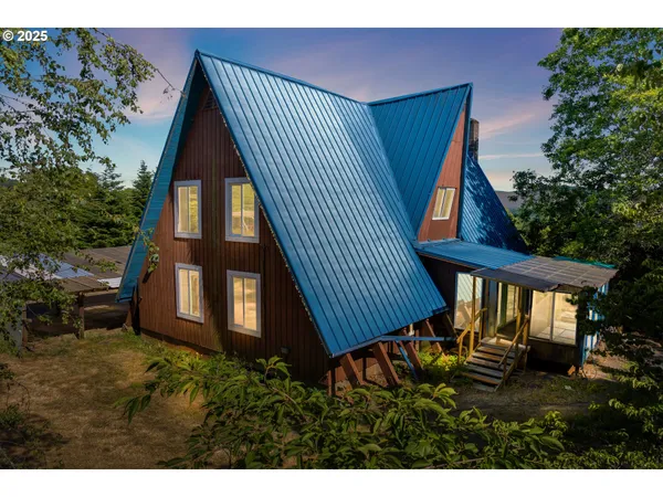 $675,000 | 45265 Sunnyside Road, Foster, OR 97345