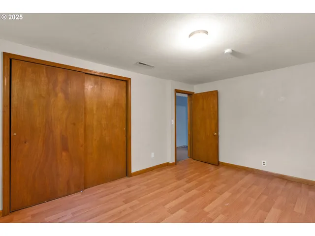 $699,000 | 45265 Sunnyside Road, Foster, OR 97345