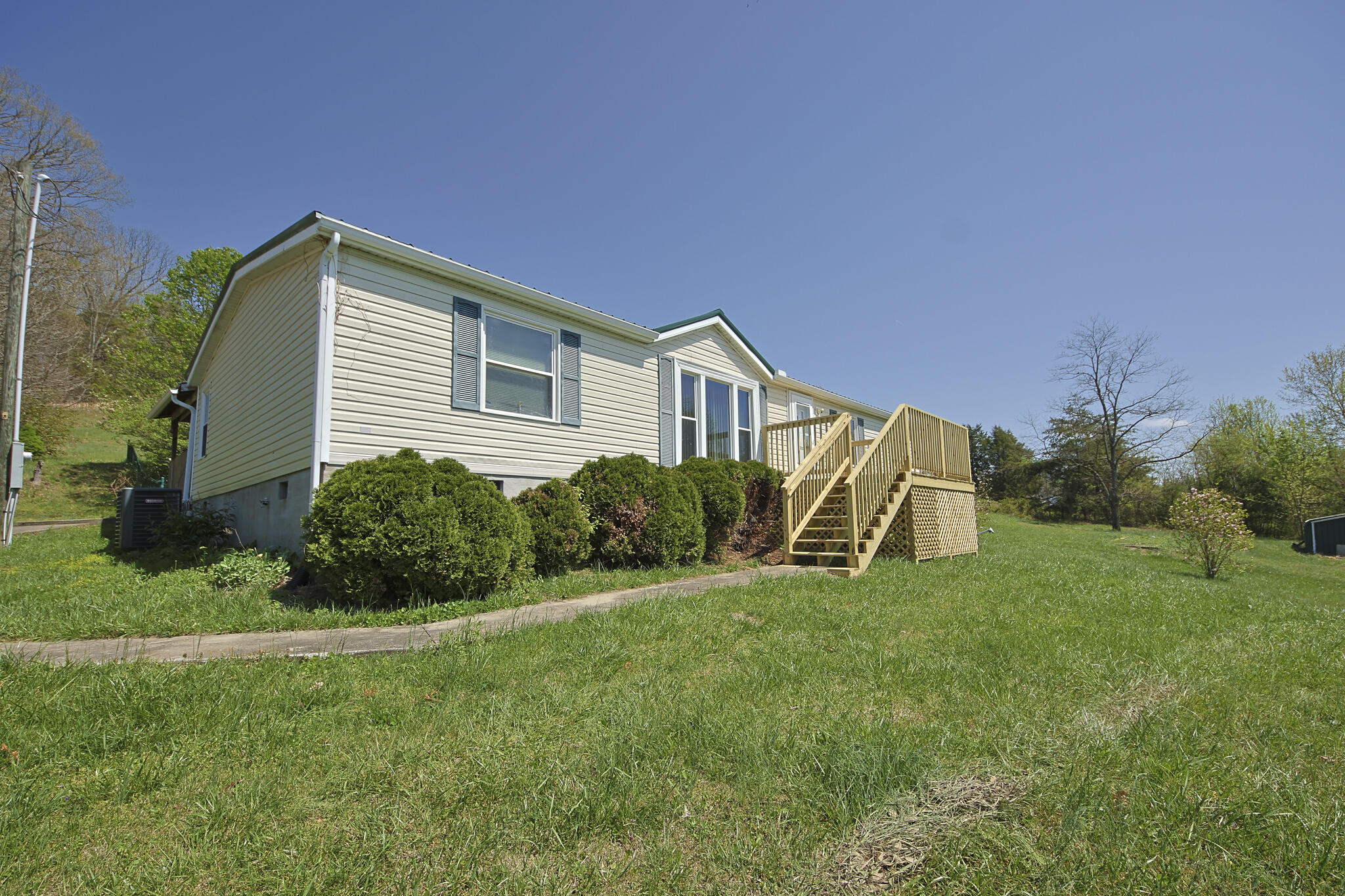 11222 Irvine Road Winchester, KY 40391 - Photo 2 of 44 5F7A9929