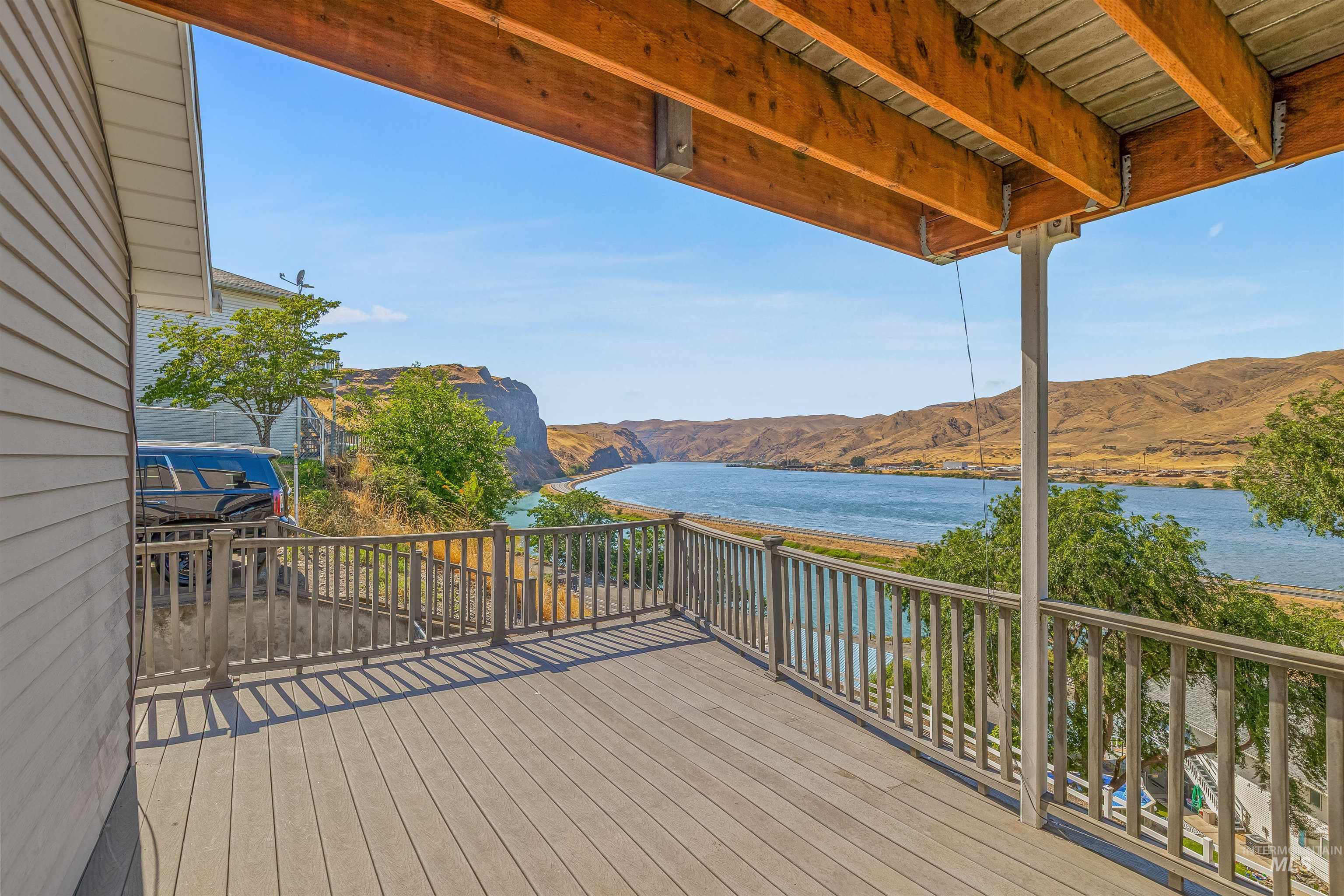 1962 Golfview Drive Clarkston, WA 99403 - Photo 16 of 35 Deck with a water and mountain view